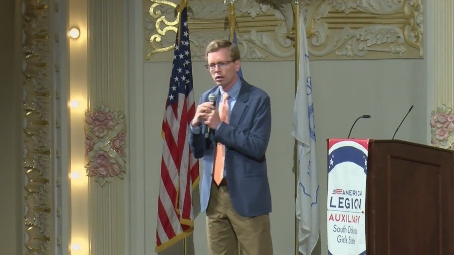 Rep. Dusty Johnson speaks to students in Vermillion about moves being made in Washington