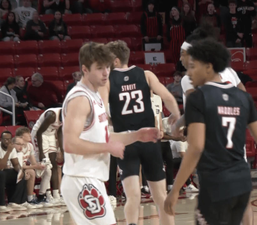 South Dakota hands Omaha first Summit League loss in 91-87 home win
