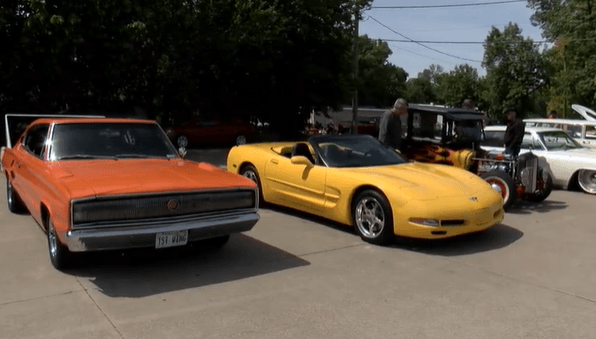 Tastee Inn & Out holds second annual show and shine