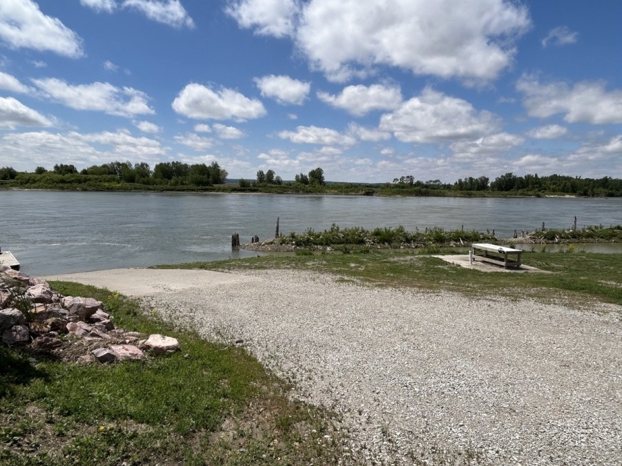 Officials searching for missing Monona County resident after going missing on Missouri River