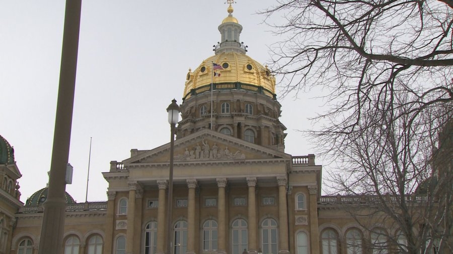 12 Iowa State Senators refuse to vote for budget bills until eminent domain measure receives floor vote