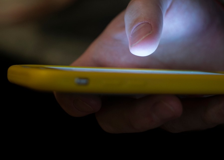 Bill requiring school districts develop cell phone policies becomes law