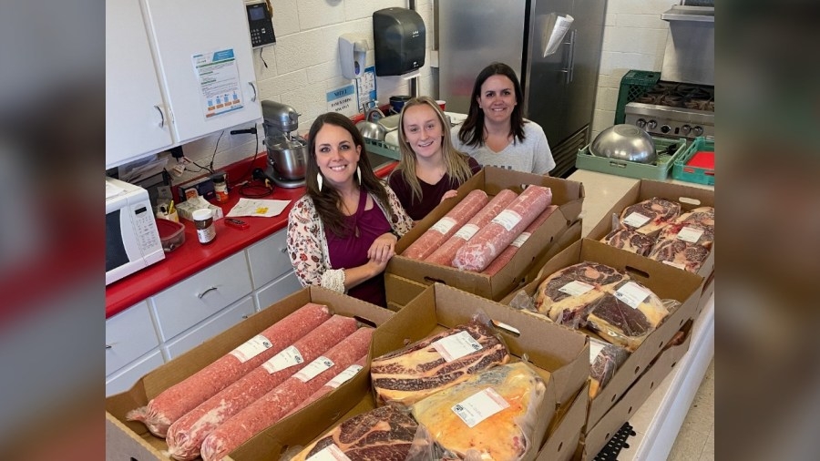 Women's agriculture group brings local beef to Colorado schools
