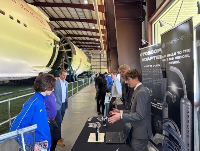 Colorado high schoolers invent device for NASA