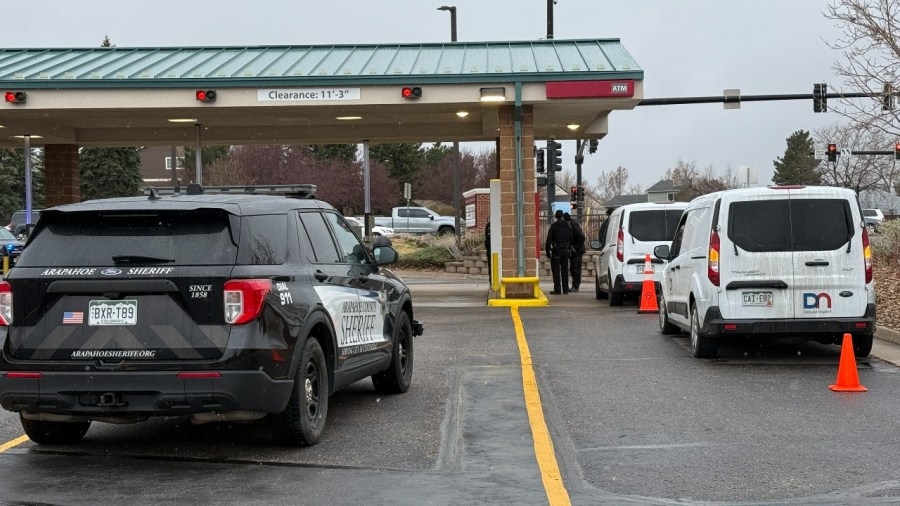 Police: Suspects wanted for robbing ATM technician in Centennial