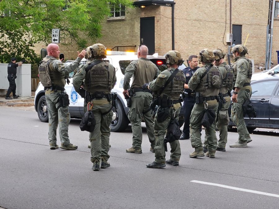 Denver officer cut, bit during SWAT arrest