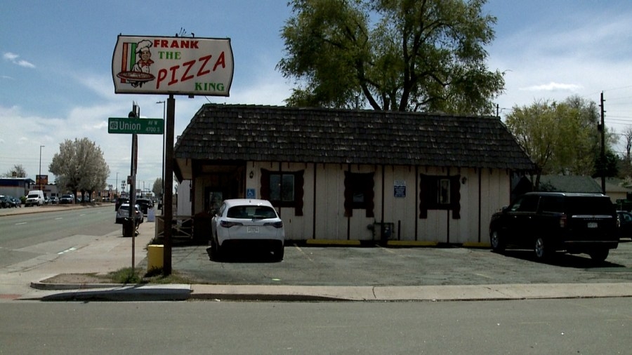 ‘This is my whole life': Frank ‘The Pizza King' closes its doors after 64 years in Englewood