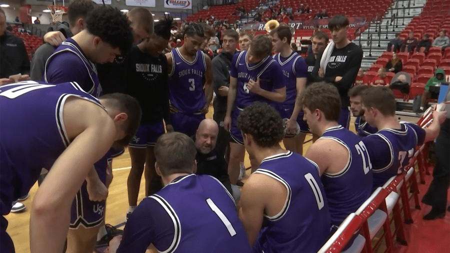 USF men fall to Minot State in season finale