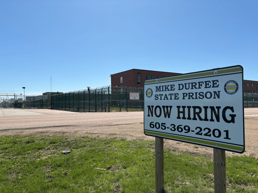 Prison reset group meets in Springfield