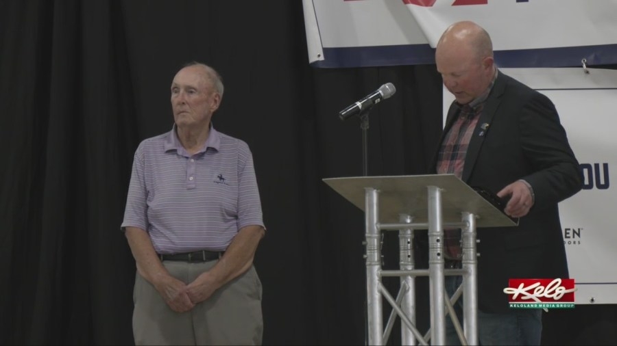 Al Schoeneman: A life of lumber and philanthropy
