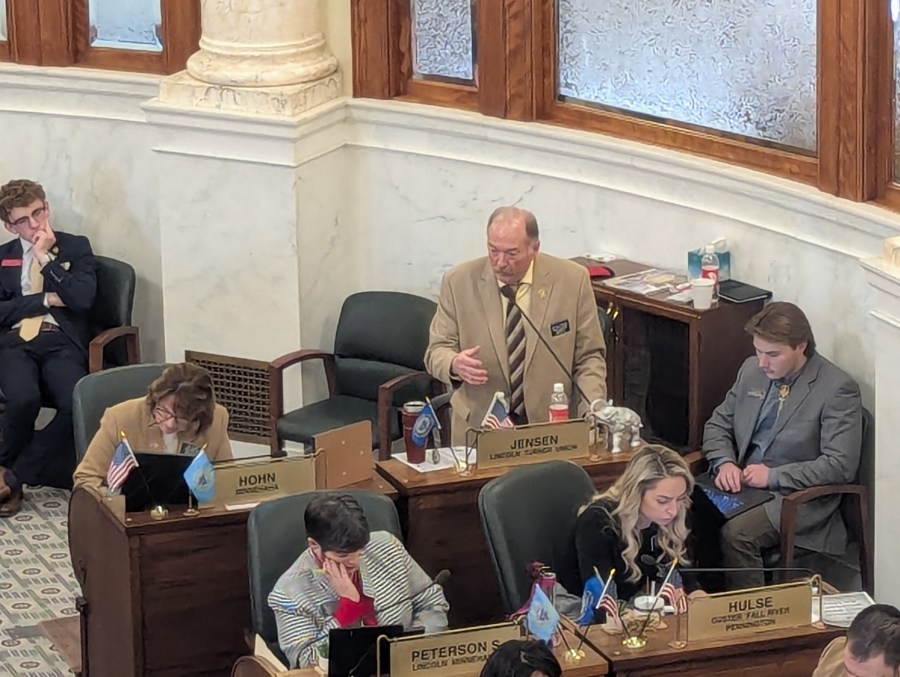 Anti-corruption bill clears Senate, but second fails
