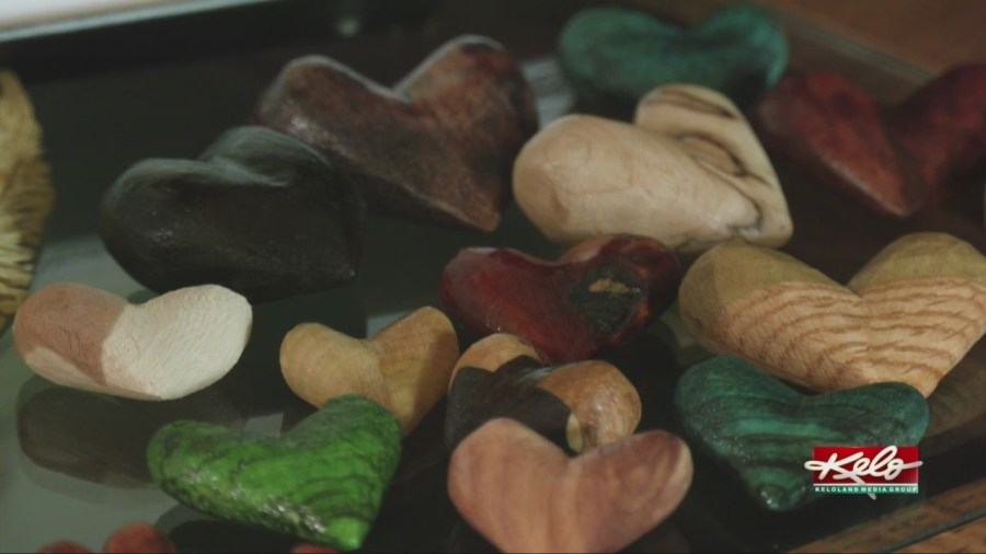 Worthington man carves wooden hearts for hospice patients