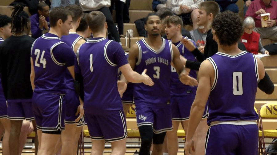 Second half surge leads USF men past Northern State