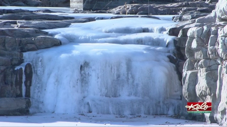Thaw at the falls