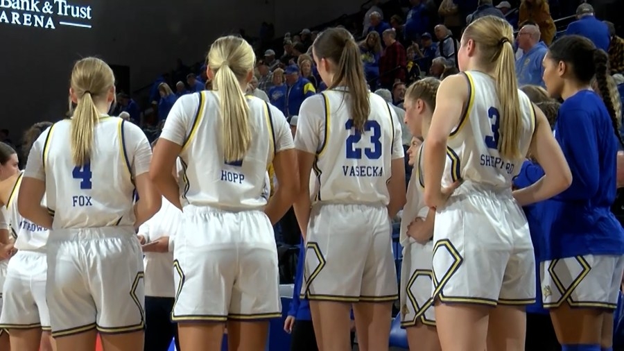 SDSU women keeping focus on themselves