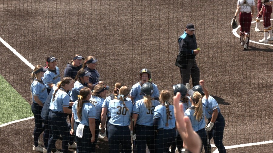 Augustana softball rolls Duluth, advances to NSIC title game