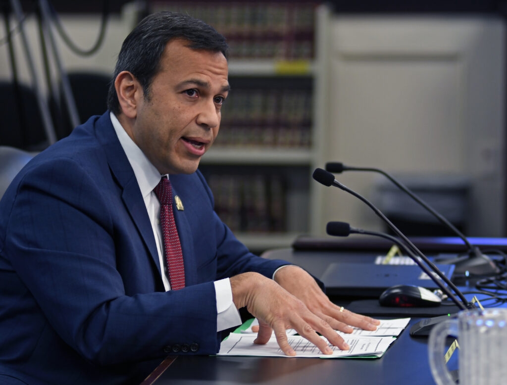 Republican physician politician says he might return to Kentucky to run for Congress