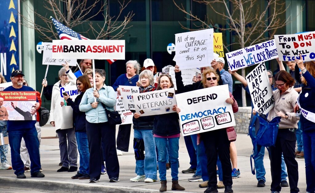 Barr says don't worry about Trump and Musk, but declines chance to reassure town hall in Lexington