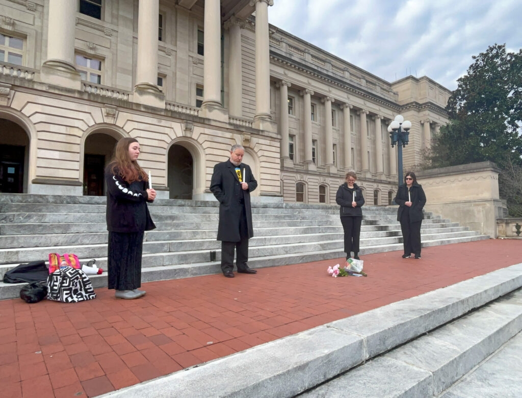 KY bills ending DEI in public colleges, stirring uncertainty about tenure's future become law
