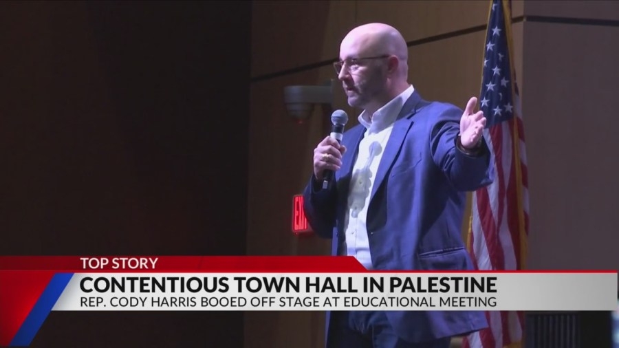 TOWNHALL TENSION: State reps booed off stage during education meeting