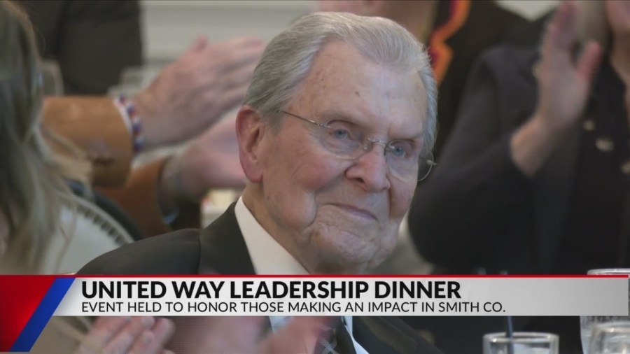United Way of Smith County honors local man for giving back at 5th annual Leadership Dinner