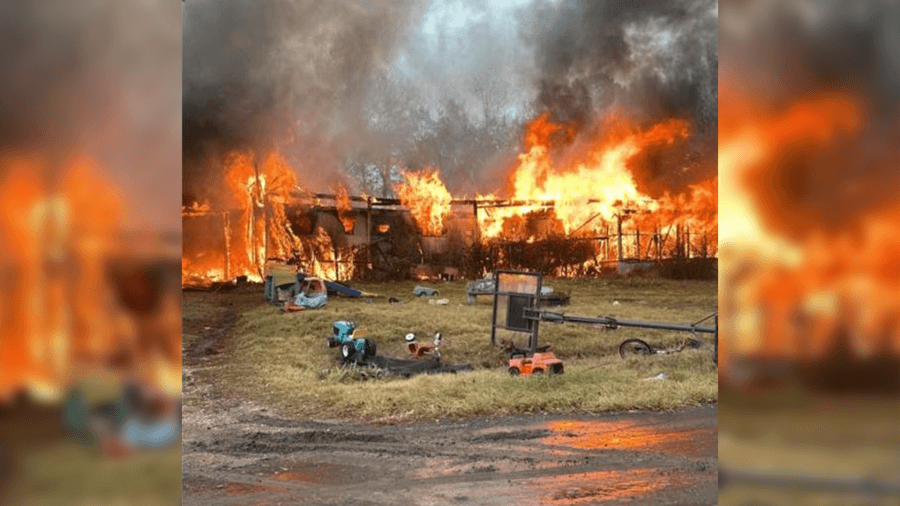 3 injured in trailer fire near Mabank