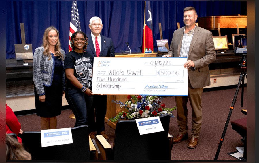 Nacogdoches student named winner of Congressional Art Competition