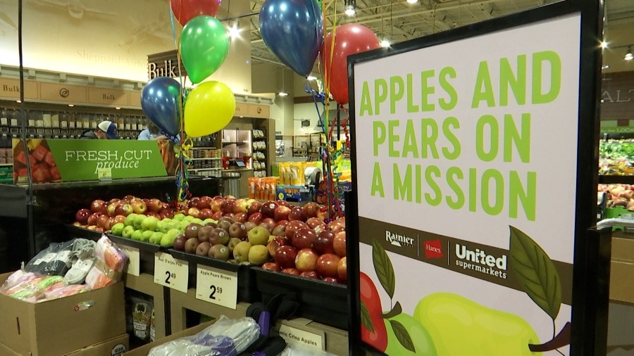 United Market Street partners with Wichita Falls Faith Mission, donates 1,000 pairs of socks