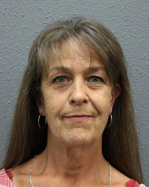 Warr Acres woman charged after allegedly drugging grandchildren, locking them in dog cage for hours