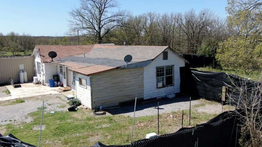 Investigation underway after two people found dead in Wynnewood