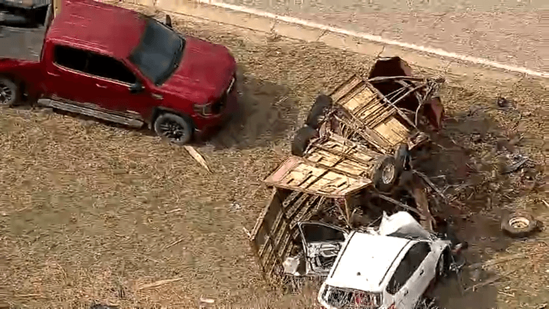 Emergency crews respond to crash involving cattle hauler in Lincoln County