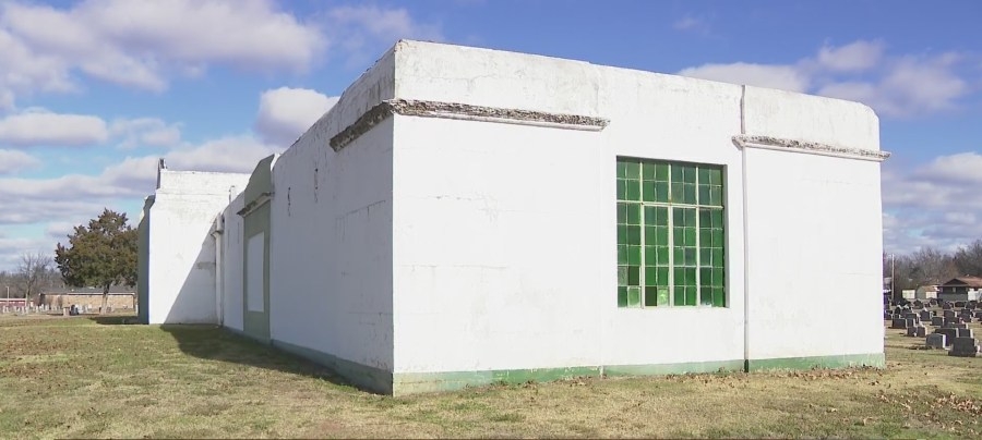 City of Shawnee takes steps to hire funeral director as efforts to repair crumbling mausoleum continue