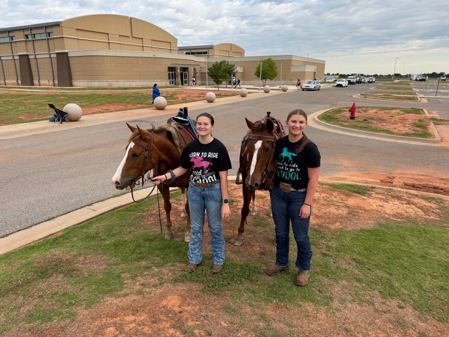Deer Creek middle school students ride into last day on horses