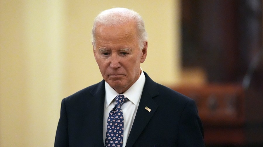 Biden's prostate cancer diagnosis prompts questions about screening for average Americans