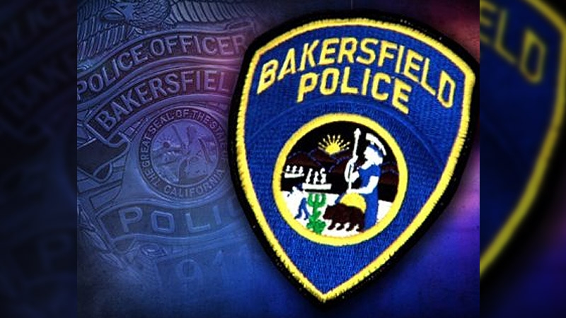 Bakersfield PD investigates major injury rollover crash on Westside Parkway