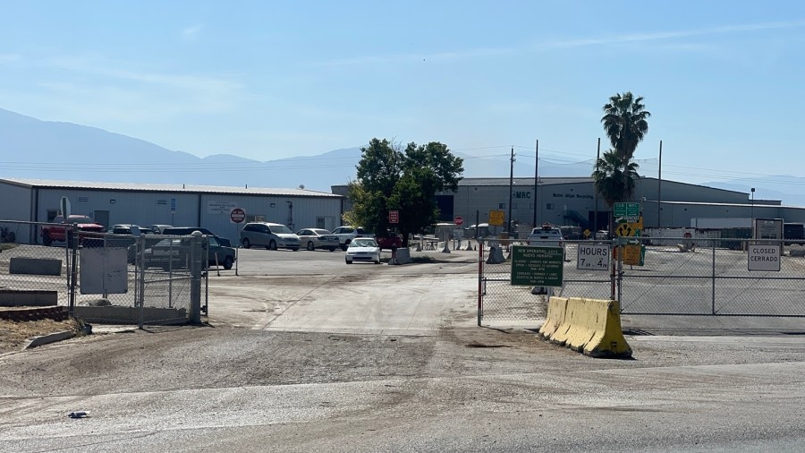 What's that smell? Green waste burns causing unpleasant, but familiar smoky smell for many in Bakersfield
