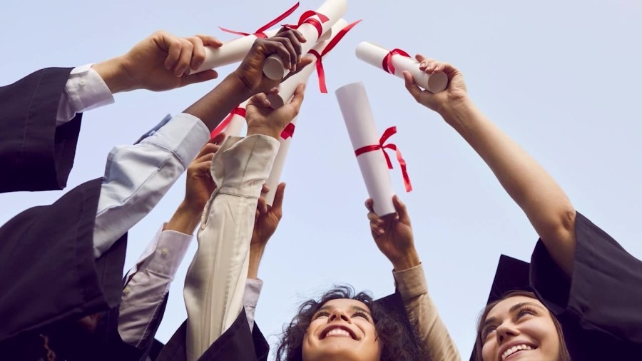 BBB: New graduates become targets for scammers during end of school season