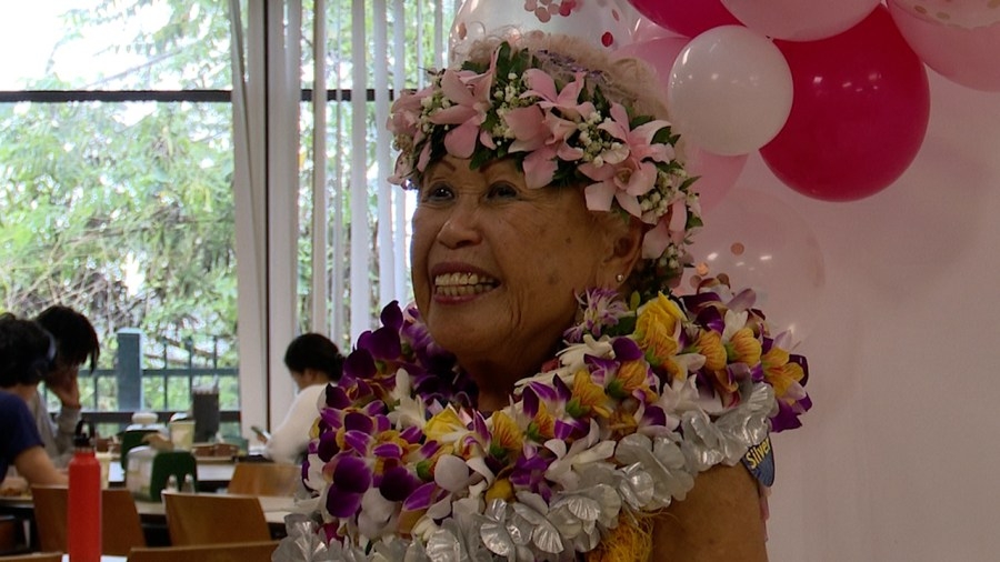 Beloved UH cashier of 29 years, ‘Aunty Eloise,' honored with biographical website after her death