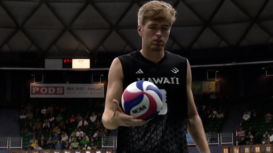 ‘Bows volleyball moves to third in latest AVCA rankings