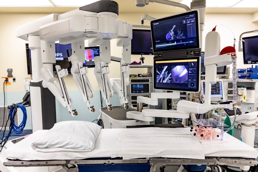 Queen's uses robotics, AI to combat lung cancer for Hawaii residents