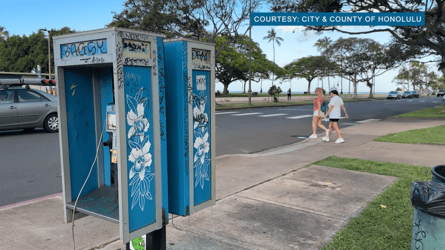 Aloha payphones: Honolulu to remove ‘outdated' city accessories