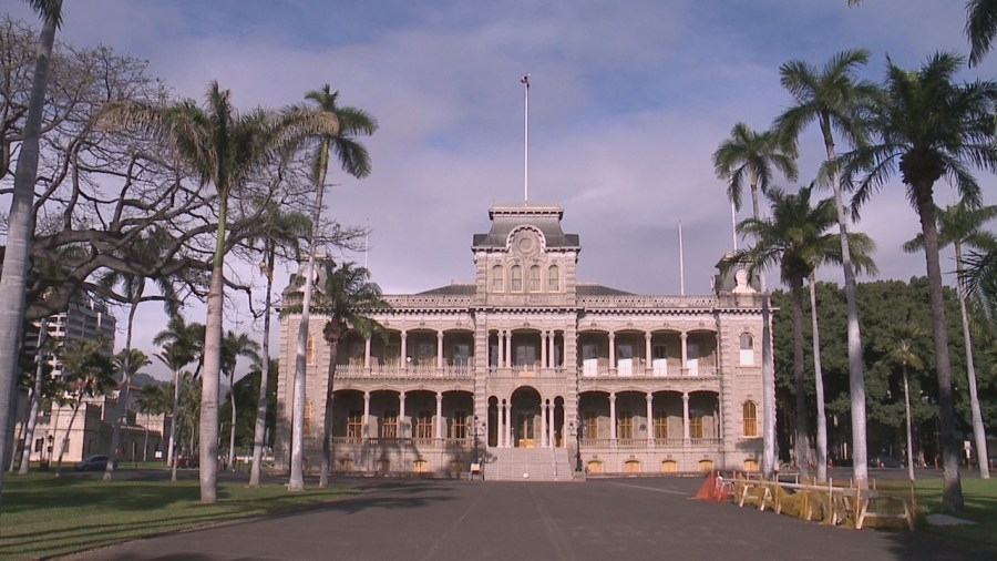 Prince David Kawānanakoa begins Lying in State at ʻIolani Palace