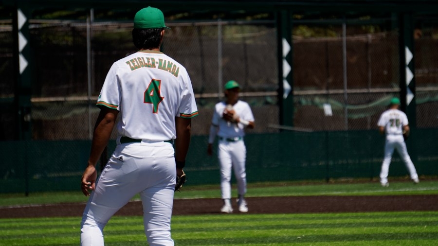 ‘Bows hold 15th-ranked UCSB scoreless in series finale