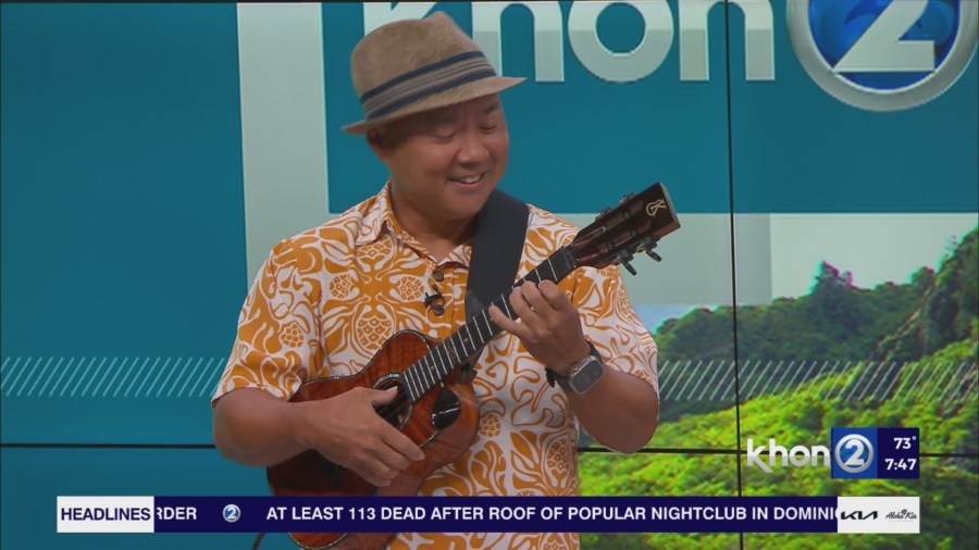 Local ukulele player strums 'Pickleball Jam'