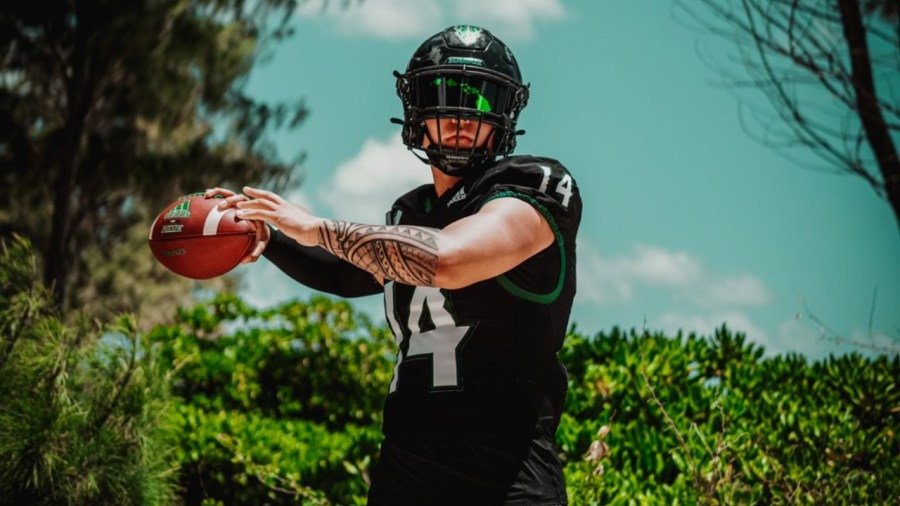 Hawaii-born 2026 QB Eugenio commits to ‘Bows football