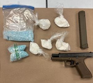 Kent Police: 19-year-old ditches bag of drugs he leads police on chase to Seattle