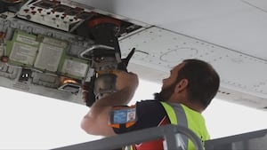 ‘NO STRIKE': SEA Airport aircraft fuelers reach agreement with employer