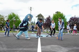 Seattle Kraken's ‘One Roof Foundation' opens new multisport court in Tacoma