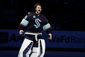 Karken cut deal to send Burakovsky to Chicago for Veleno