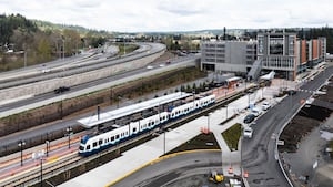 New light rail stations open this weekend in Redmond